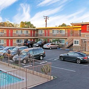 Friendly Hills Inn